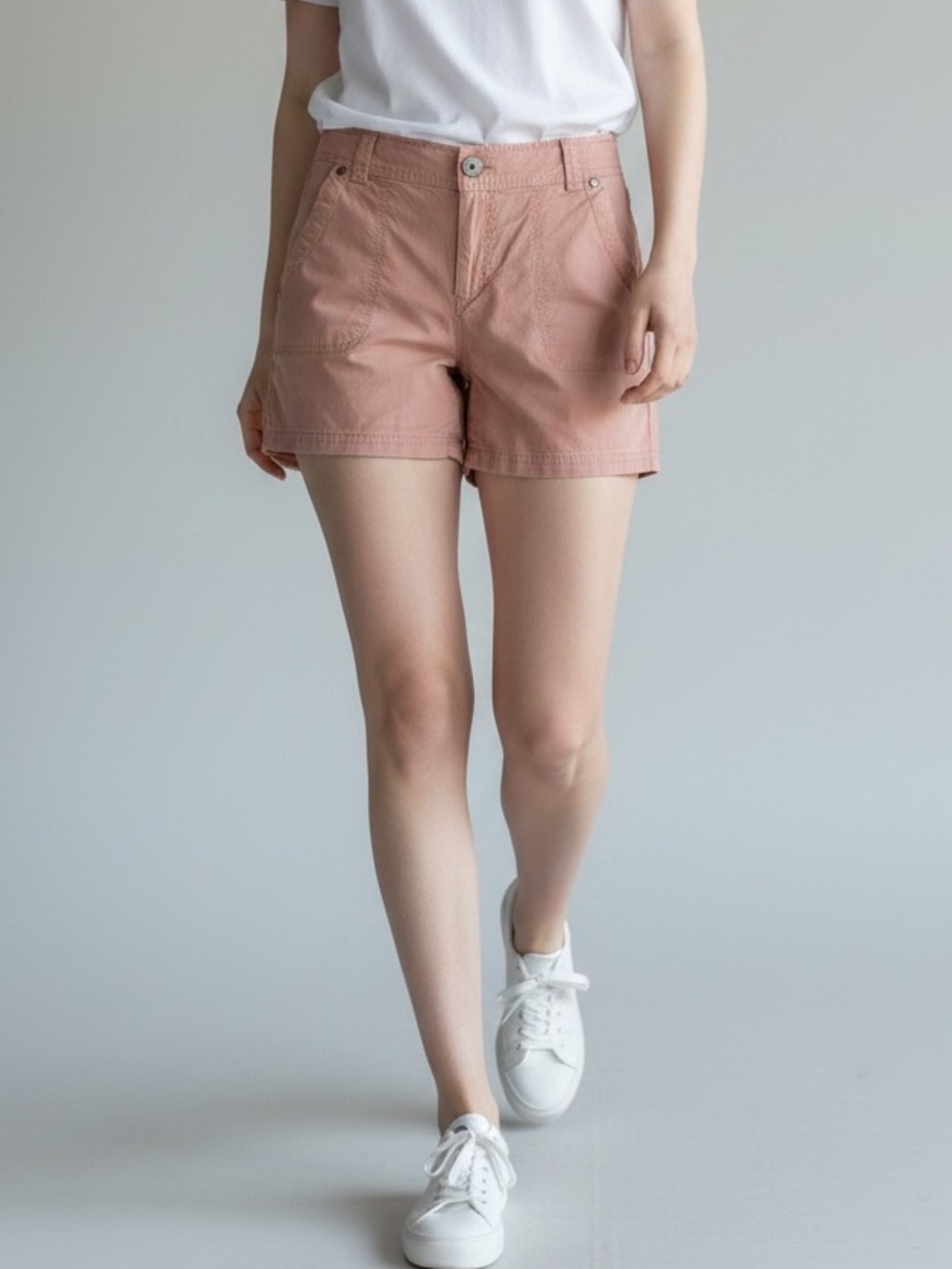 DKNY jeans pink shorts size 4